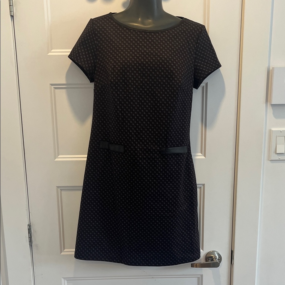 Chic Black Patterned Mini Dress